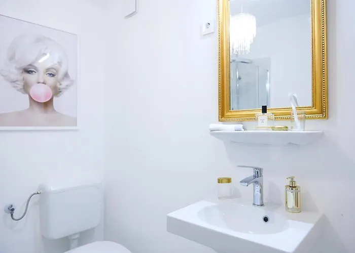 White Bliss Hideaway Apartman Ljubljana